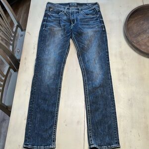 Men’s Salvage Jens 33L (inseam 33) slim fit.